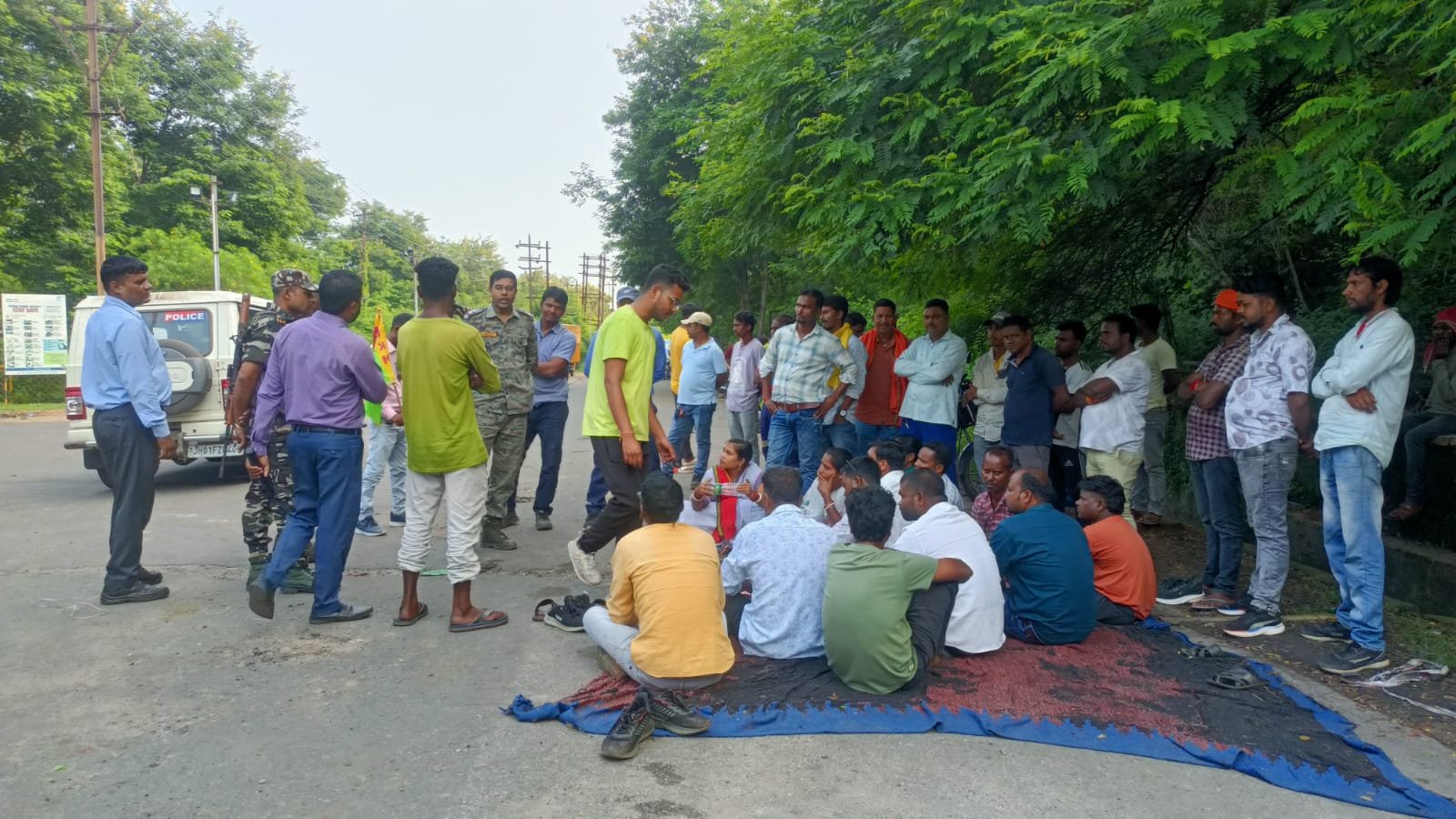 JLKM Party Launches Protest