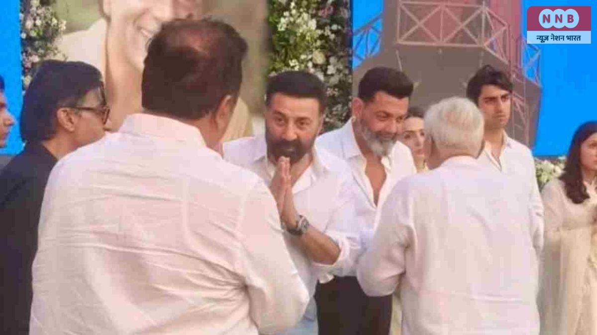 Dharmendra Prayer Meet Viral Video