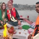 Mexican Couple Vedic Wedding Ganga Boat