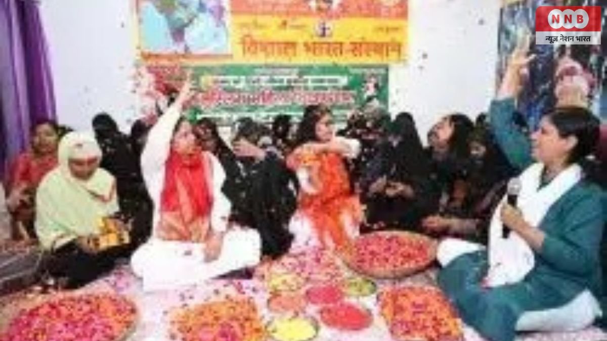 Varanasi : काशी में मुस्लिम महिलाओं की रंगों भरी होली, रंगों से लिखा विश्व शांति का संदेश 1 Varanasi