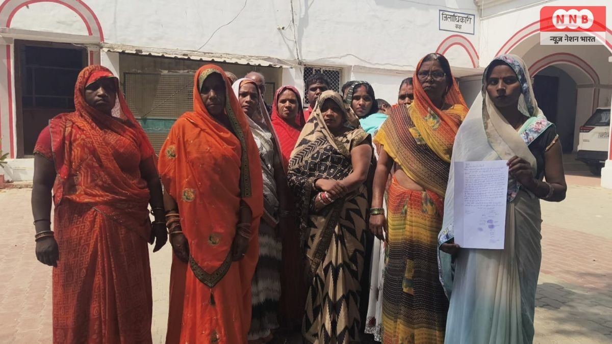 Raebareli : झंझरा गांव में दलितों के कब्रिस्तान पर दबंगों का अवैध कब्जा, महिलाओं ने DM कार्यालय पहुंचकर की कार्रवाई की मांग 1 Raebareli