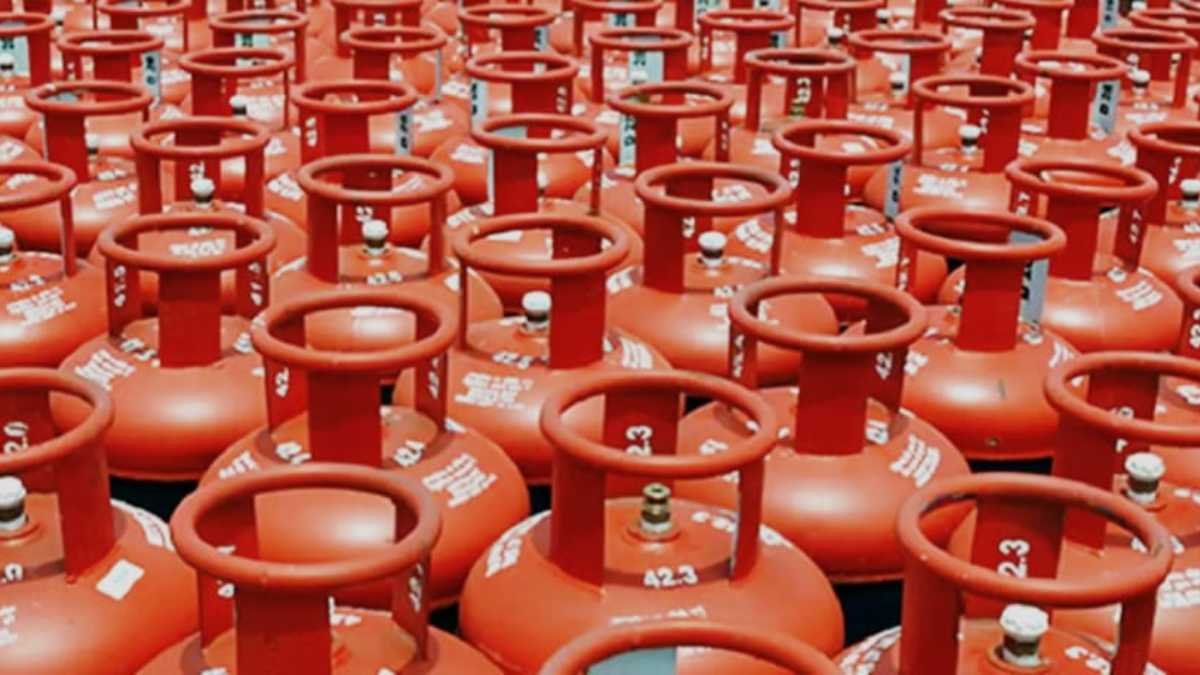 LPG booking Increased 40 Percent On India