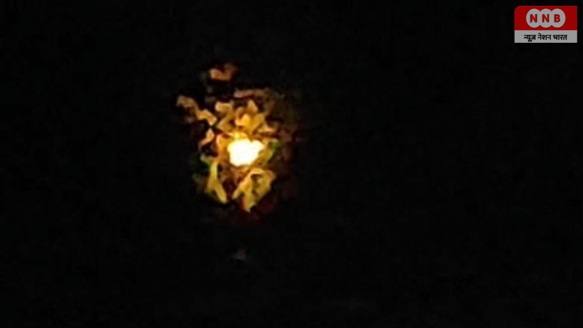 रायबरेली में रात को दिखी रहस्यमयी रोशनी, ग्रामीण बोले– ‘नागमणि’ का संकेत! 1 Raebareli