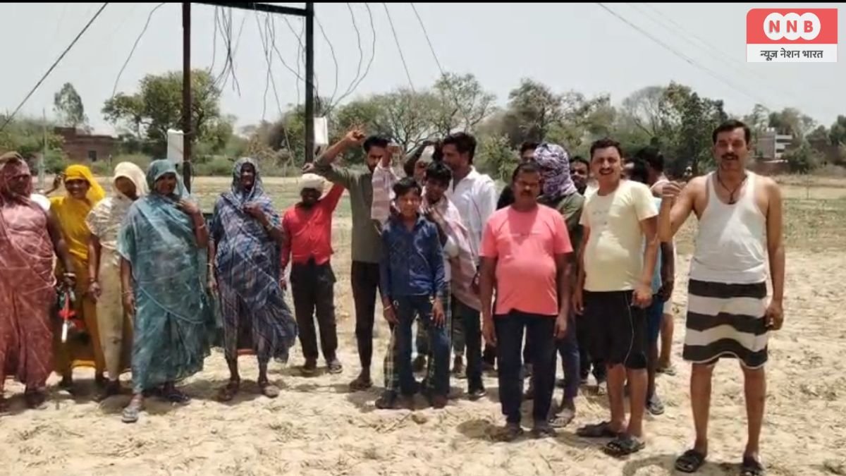 11 दिन से अंधेरे में भगौतीपुर, बिजली बहाली न होने पर ग्रामीणों का फूटा गुस्सा 1 Raebareli