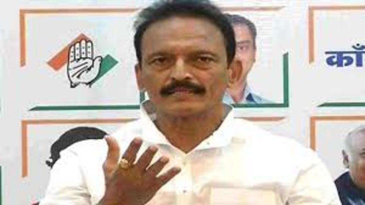 Emergency Politics Row Congress leader statement on Emergency debate in India