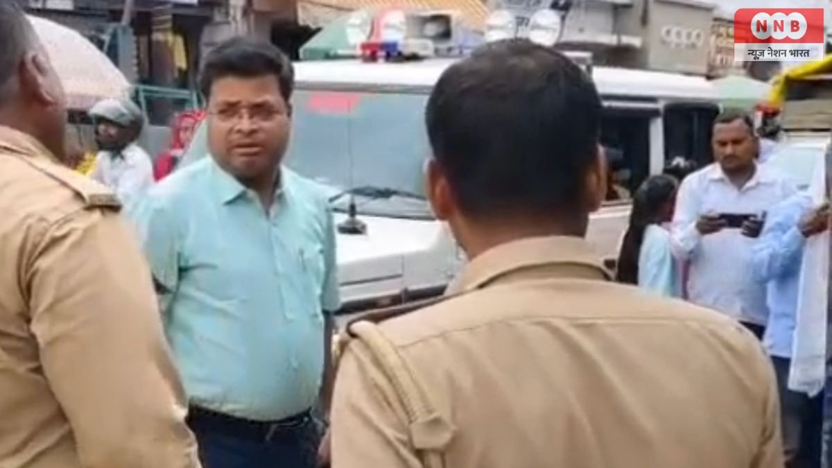 Raebareli: लालगंज में SDM के निरीक्षण का वीडियो वायरल, प्रशासनिक सक्रियता या सुर्खियां बटोरने की कवायद? 1 Raebareli