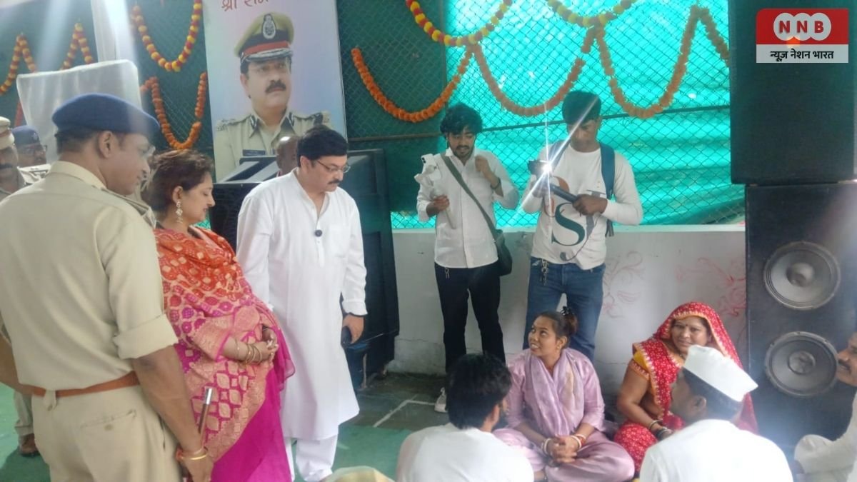 Indore Central Jail: रक्षाबंधन पर डीजी वरुण कपूर ने किया जेल का दौरा, बंदियों में दिखा उत्साह 1 Indore Central Jail