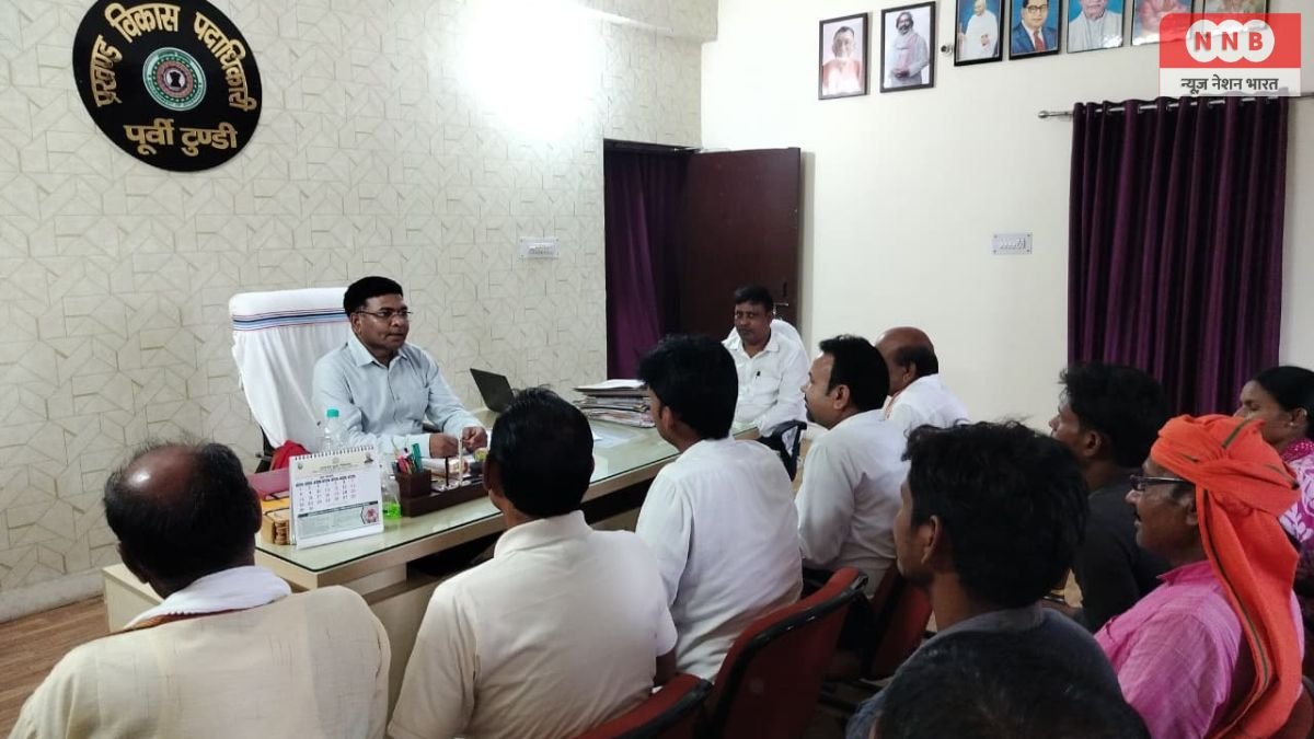 Dhanbad News: भाजपा की समीक्षा बैठक में संगठन विस्तार पर मंथन, बीडीओ से मिलकर सौंपा जनसमस्याओं का विवरण 1 Dhanbad