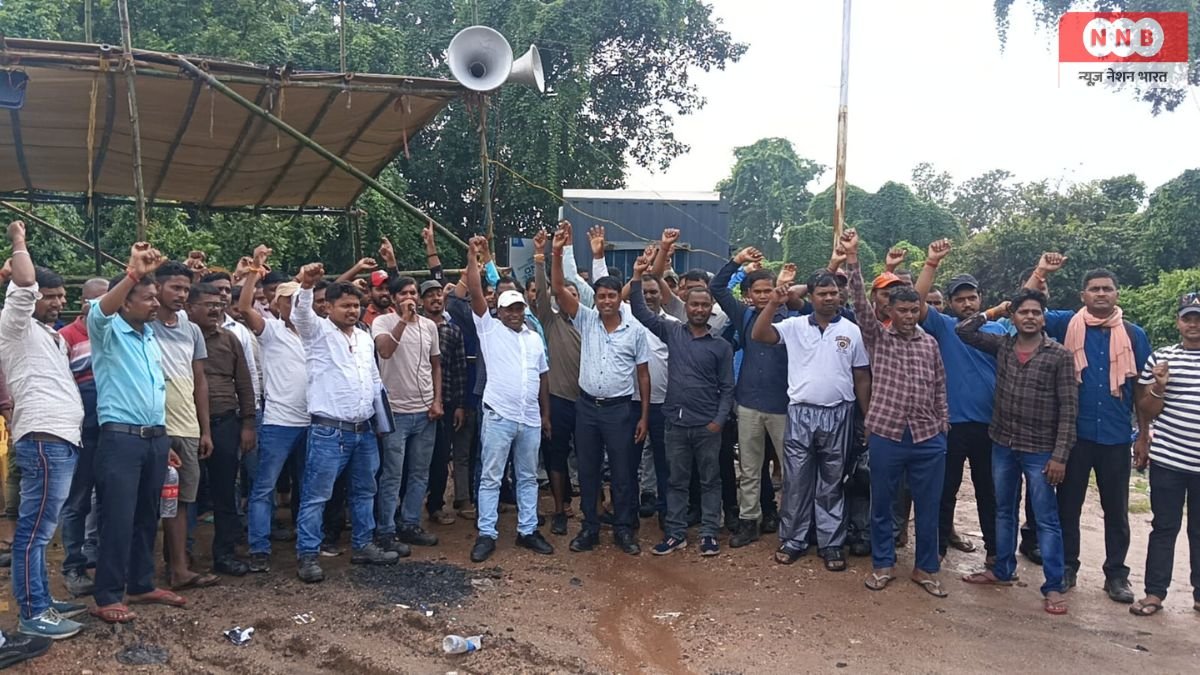 KBP Mining के मजदूरों का तीसरे दिन भी धरना, भारी बारिश में डटे कर्मचारी; 9 मांगों पर आज प्रबंधन से वार्ता 1 KBP Mining