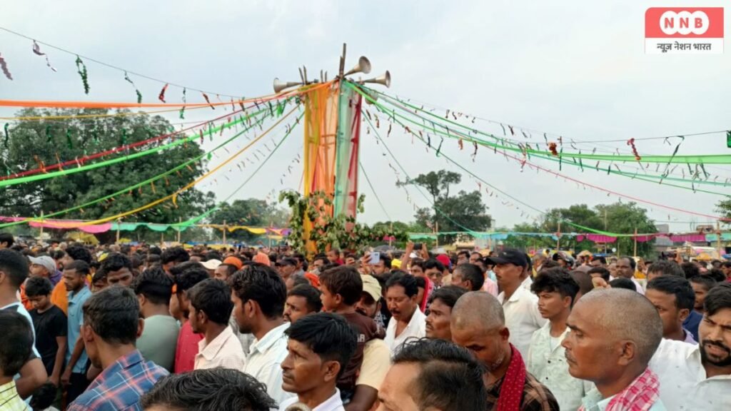 Karam Mahotsav: करम महोत्सव में उमड़ा जनसैलाब, जयराम महतो के पहुंचते ही उत्साहित हुए लोग; झूमर नृत्य ने बांधा समां 2 News Nation Bharat 6 11
