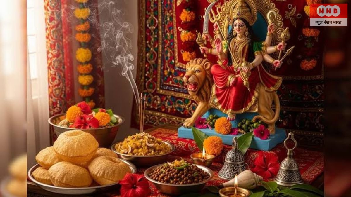 Durga Ashtami 2026: दुर्गा अष्टमी पर कन्याओं को क्यों खिलाते हैं हलवा-पूरी और चने? जानिए सदियों पुरानी परंपरा 1 Durga Ashtami 2026