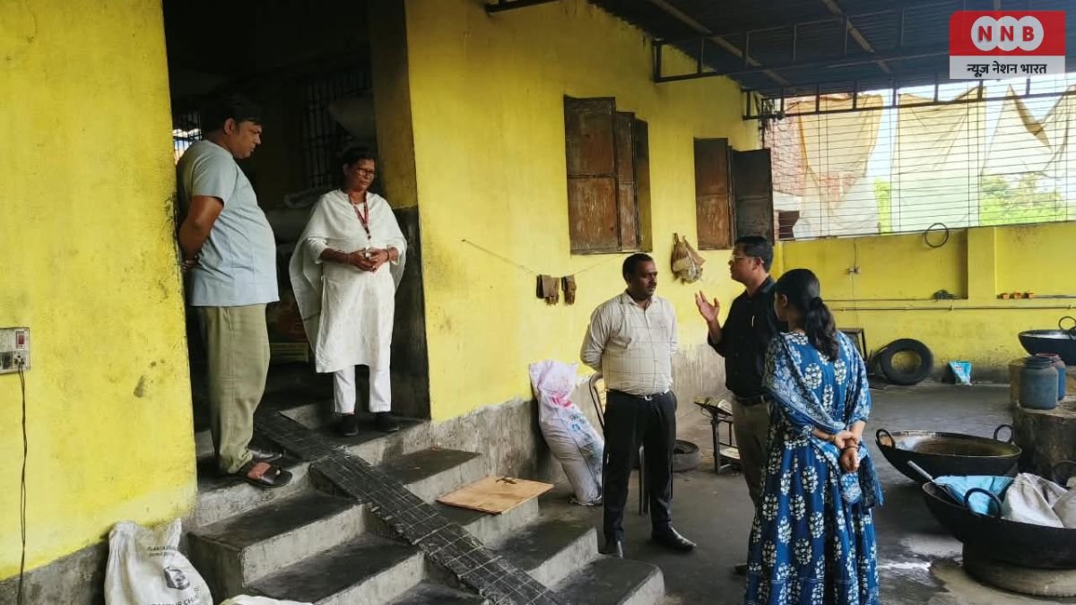 Bokaro: खाद्य सुरक्षा विभाग की छापेमारी, 32 किलो खराब कलाकंद नष्ट 1 Bokaro