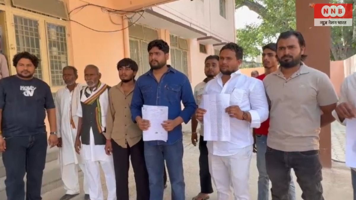 Mathura News: जमीन का बैनामा कराने के बाद भी कब्जे पर संकट, जेसीबी से बाउंड्रीवॉल और कमरे ढहाने का आरोप 1 Mathura